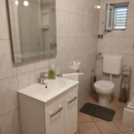 Lipa Apartman
