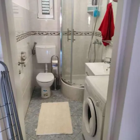 Lipa Apartman *